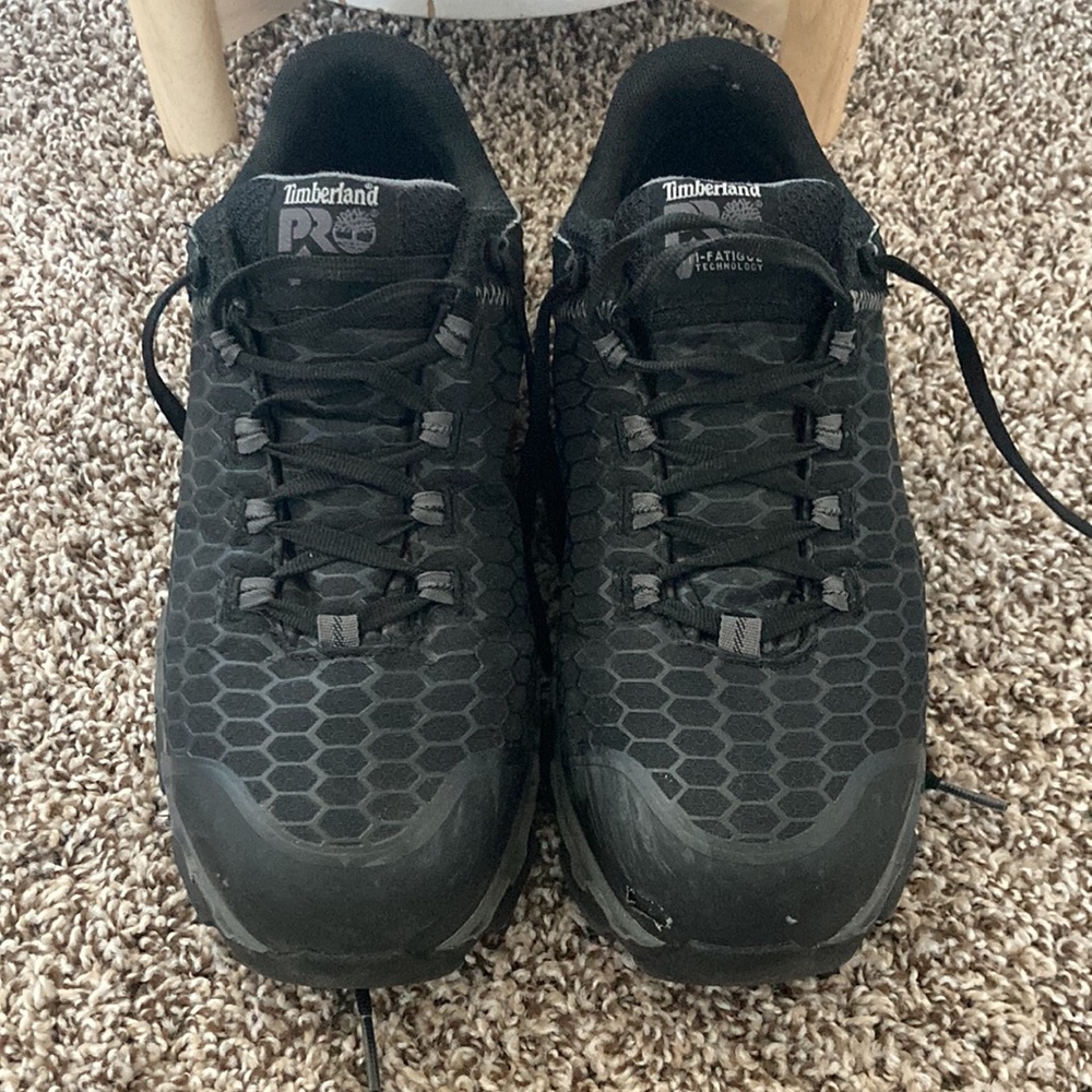 Timberland Men shoes size 9M (steel toe)